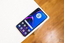 Smartphone shipments to grow by 6.2% in 2024, but not due to AI — IDC