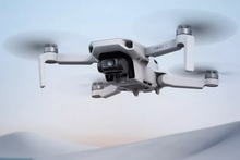 DJI представила оновлений компактний дрон Mini 2 SE