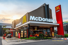 McDonald's призупиняє тестування голосових ШІ-систем в своїх ресторанах