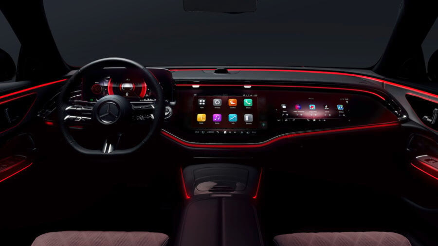 With TikTok and Zoom: Mercedes showed the changes in the interior of the new E-class