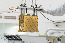 MIT robot the size of a lunchbox can produce oxygen on Mars