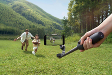 DJI showed a new stabiliser for smartphones Osmo Mobile 6