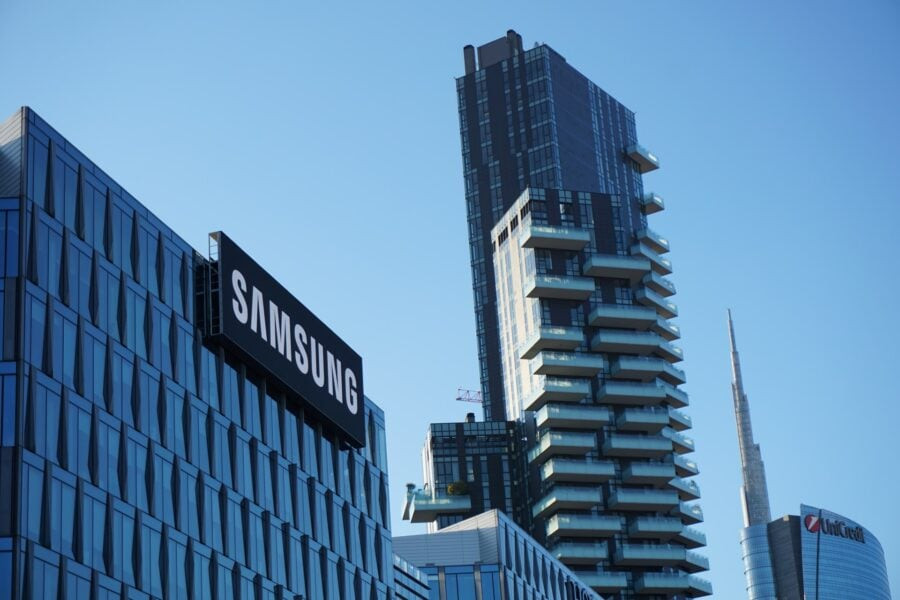 Samsung's secrets were transferred to China in order to copy the company's memory chip manufacturing facility