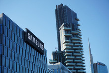 Samsung скоротить випуск чипів пам'яті після найгіршого з 2009 року падіння прибутку