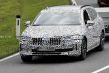 Spy photos of the Skoda Superb and Volkswagen Passat hint at the future of the models