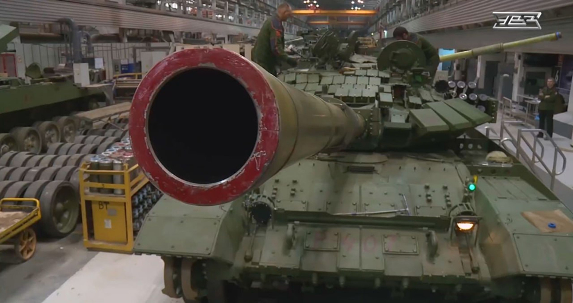 T-72A with the Relict DZ at the UVZ