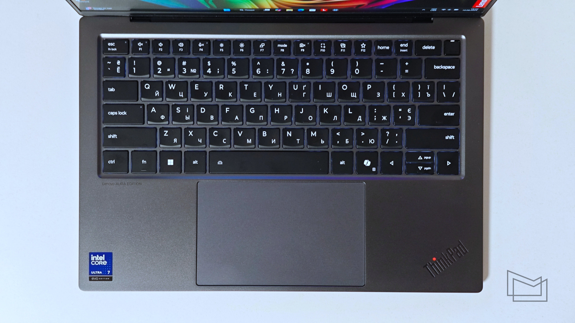 Огляд Lenovo ThinkPad X9-14 Gen 1: клавіатура і тачпад