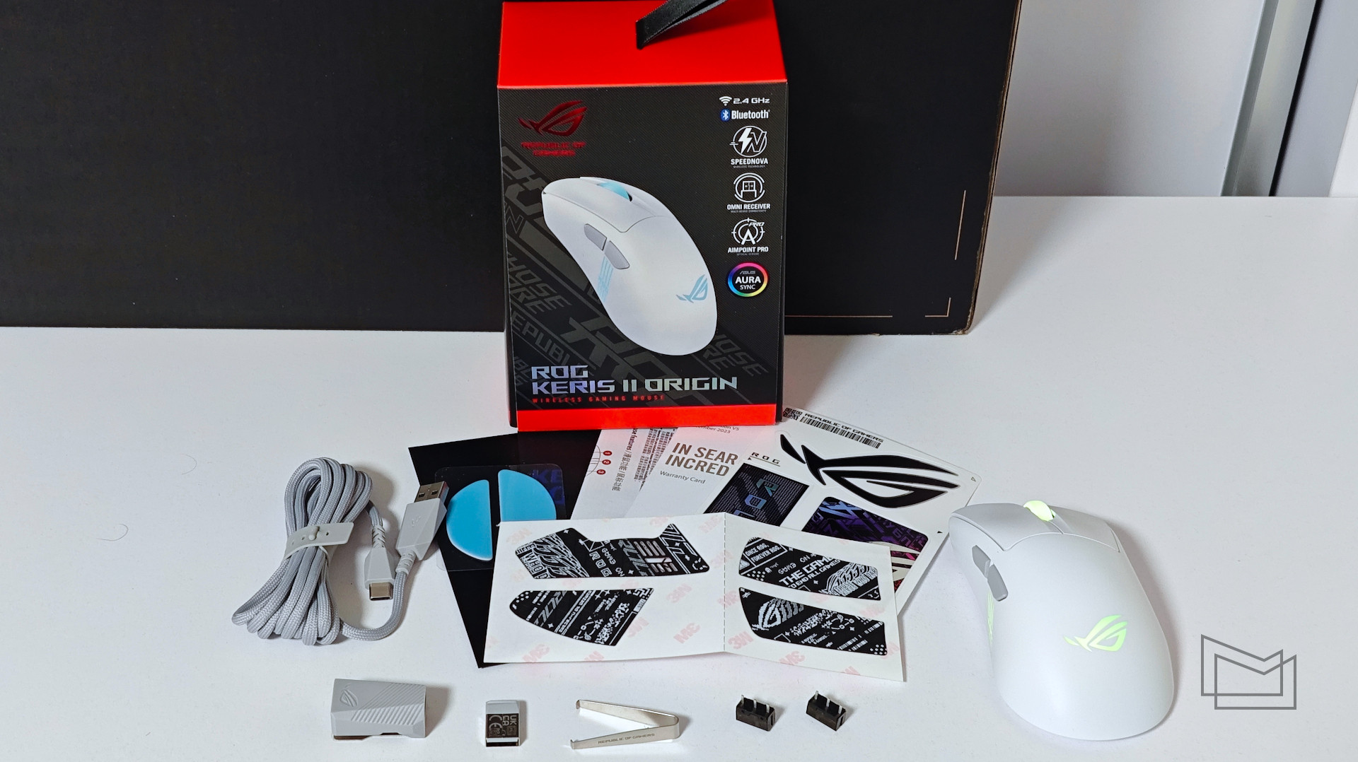 Огляд ASUS ROG Keris II Origin: комплектація