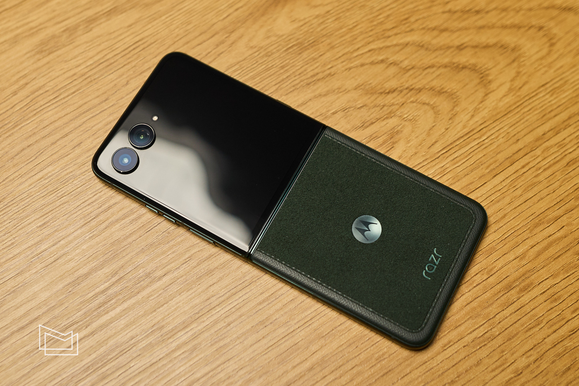 Огляд Motorola Razr 60 Ultra: автономність