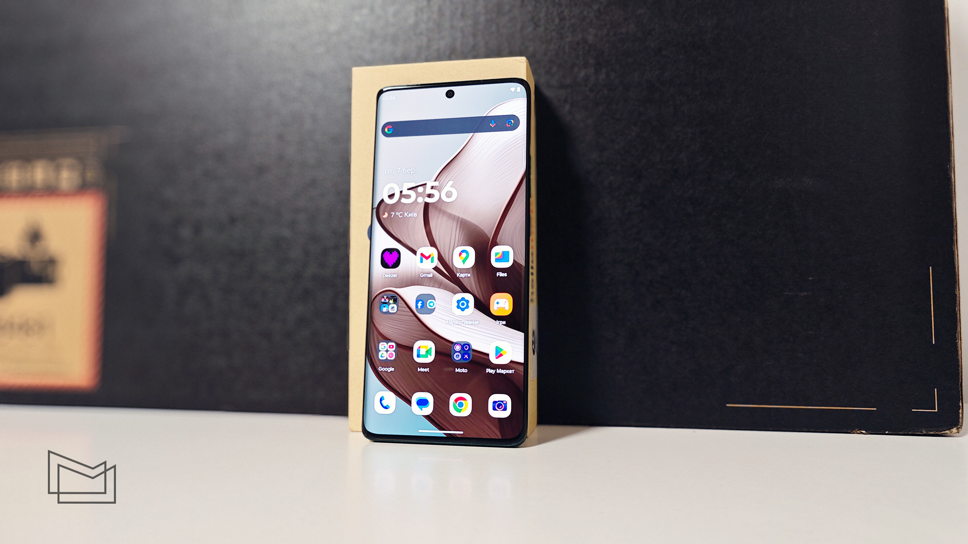 Motorola Edge 50: дизайн та зручність використання