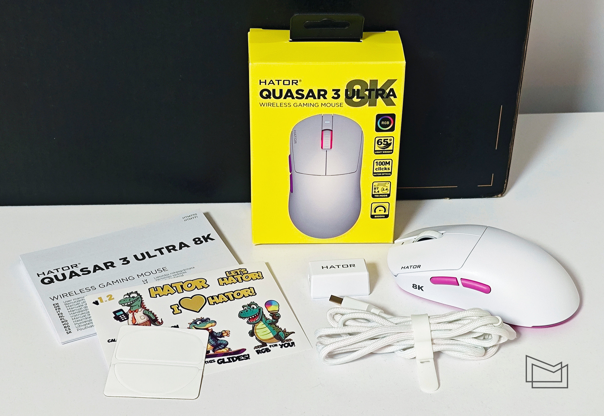 Огляд HATOR Quasar 3 Ultra 8K Wireless: комплектація
