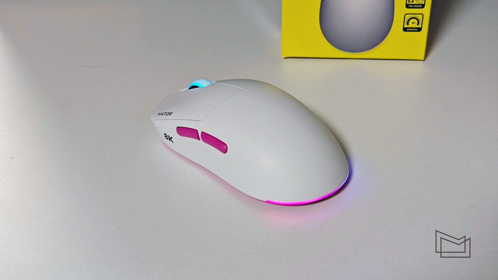 Огляд HATOR Quasar 3 Ultra 8K Wireless: ергономічність, форма та вага