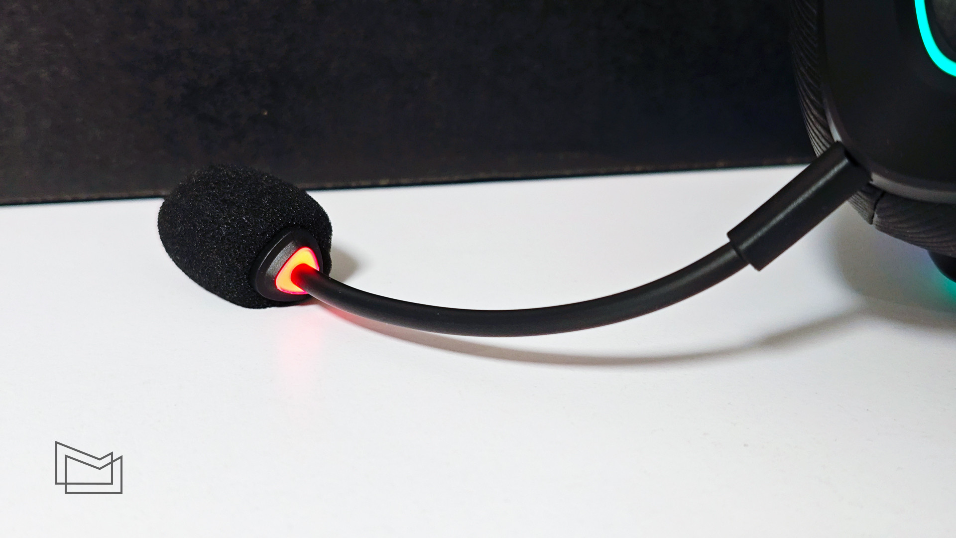 Огляд ASUS ROG Delta II: дизайн та зручність використання