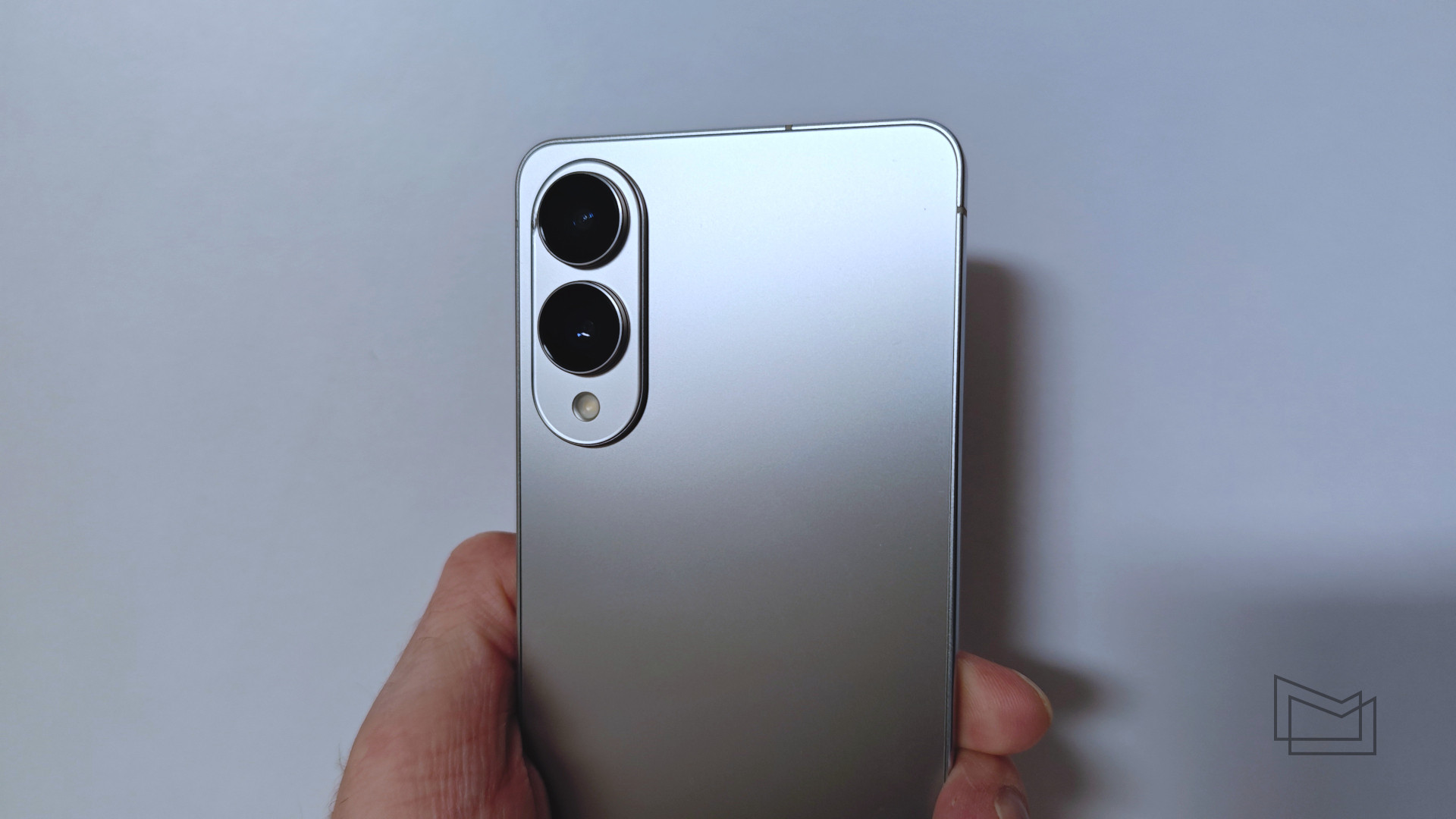 Перший погляд на Samsung Galaxy S25 Edge: дизайн