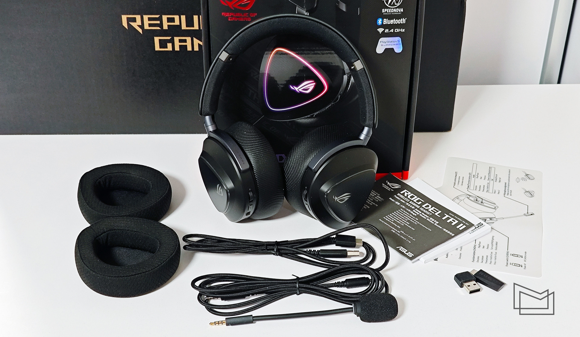 Огляд ASUS ROG Delta II: комплектація