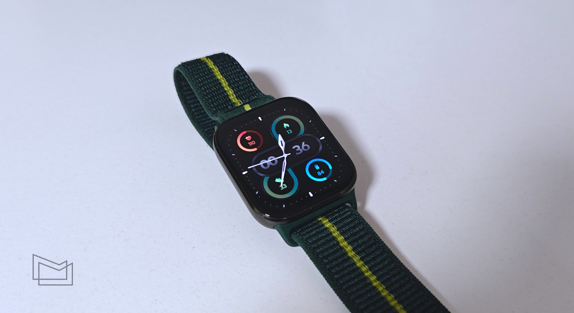Огляд Motorola Watch Fit: дизайн та матеріали