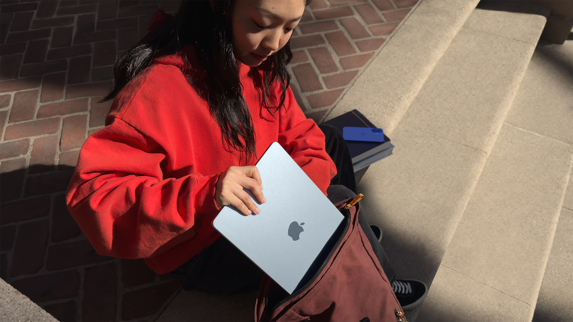 Apple introduces updated MacBook Air with M4 for $999