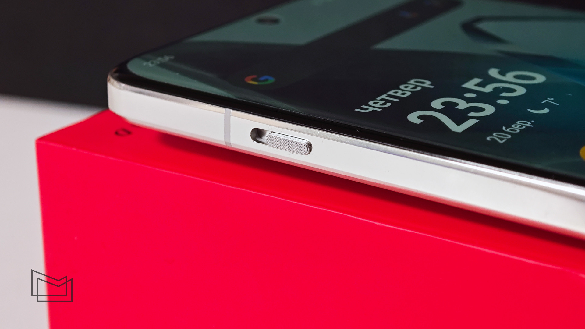 OnePlus 13 review: design and ergonomics
