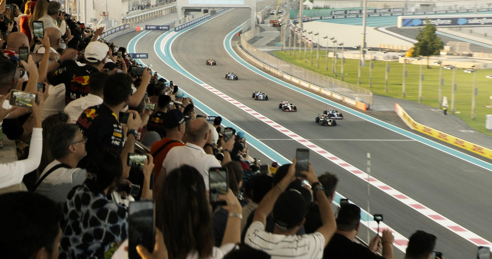 Кадр з фільму F1 Фільм / F1 The Movie