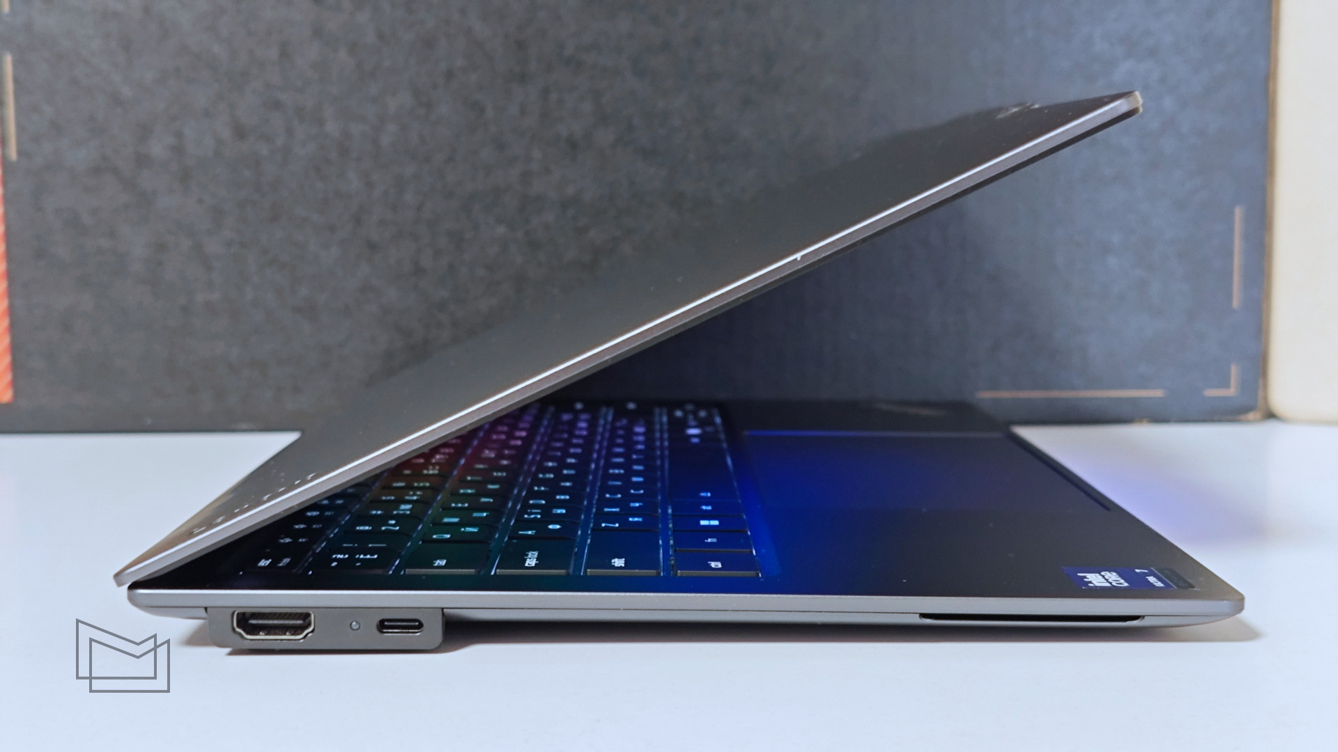 Огляд Lenovo ThinkPad X9-14 Gen 1: роз'єми