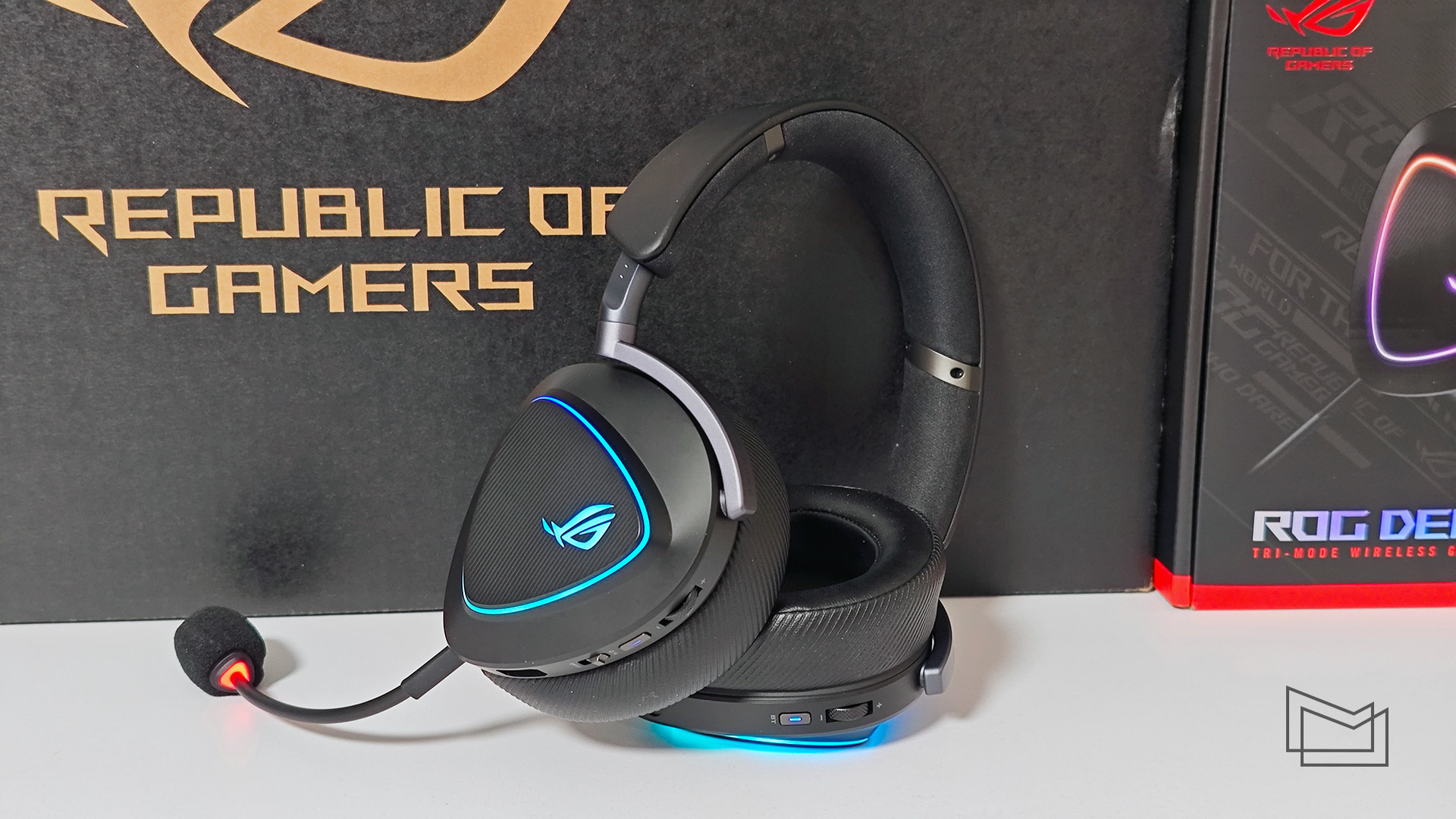 Огляд ASUS ROG Delta II: автономність