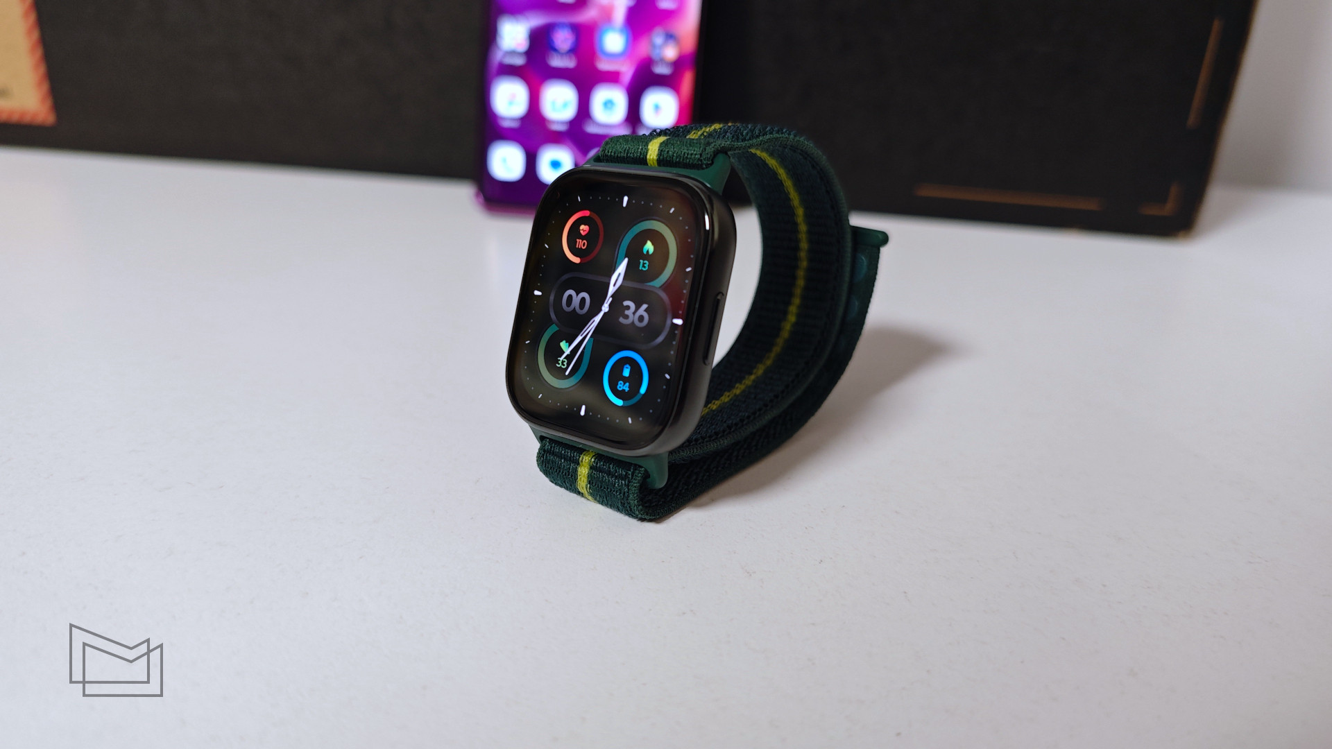 Огляд Motorola Watch Fit: екран, апаратна платформа