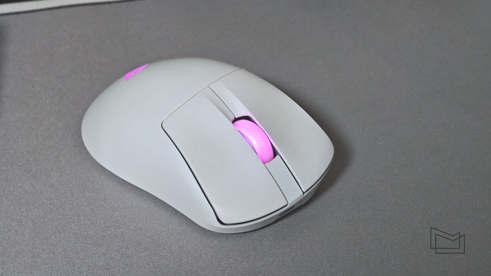 Огляд ASUS ROG Keris II Origin: дизайн та конструкція