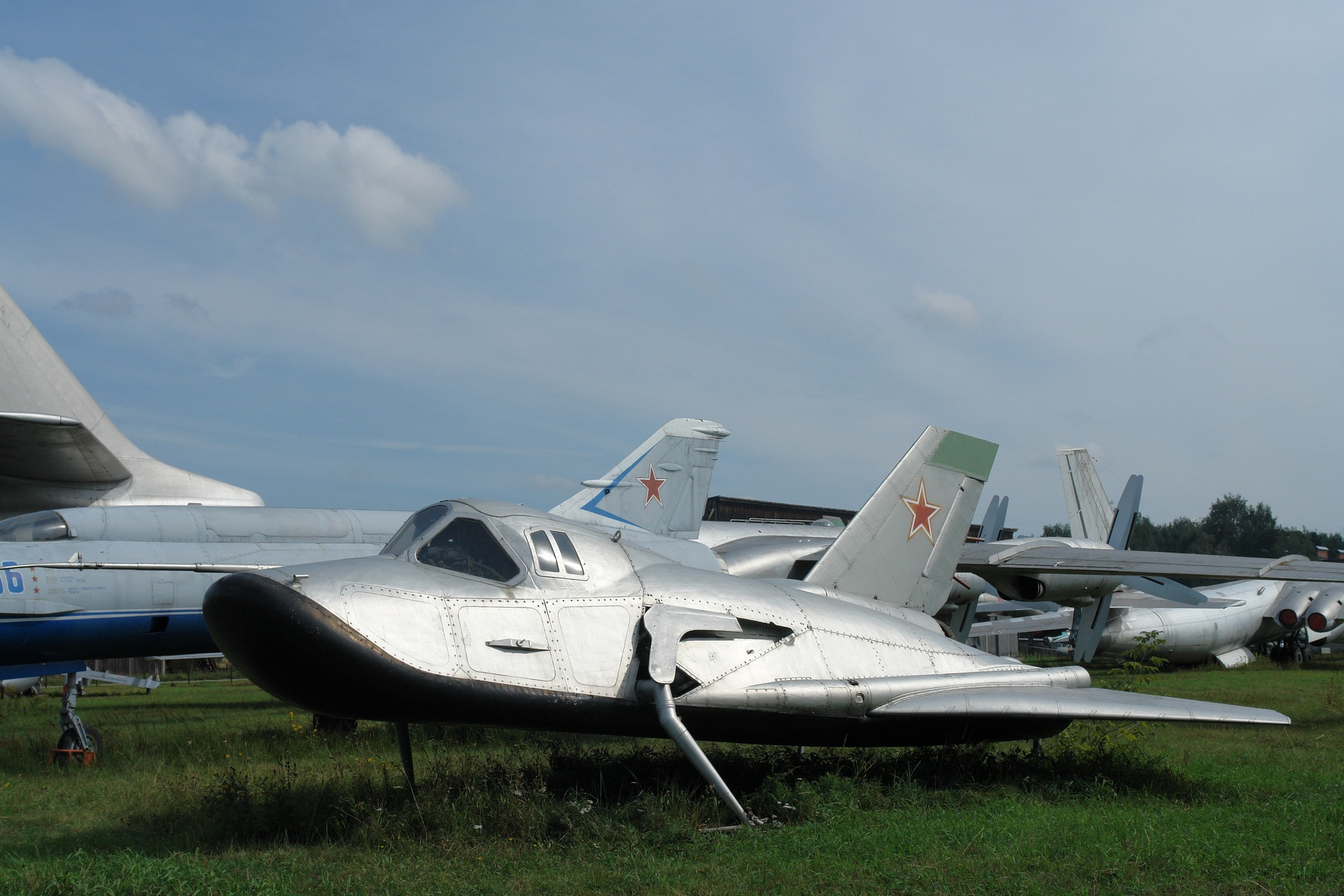 МіГ-105-11 дозвуковий прототип космоплана системи Спіраль у Центральному музеї ВПС у Моніно, Росія.