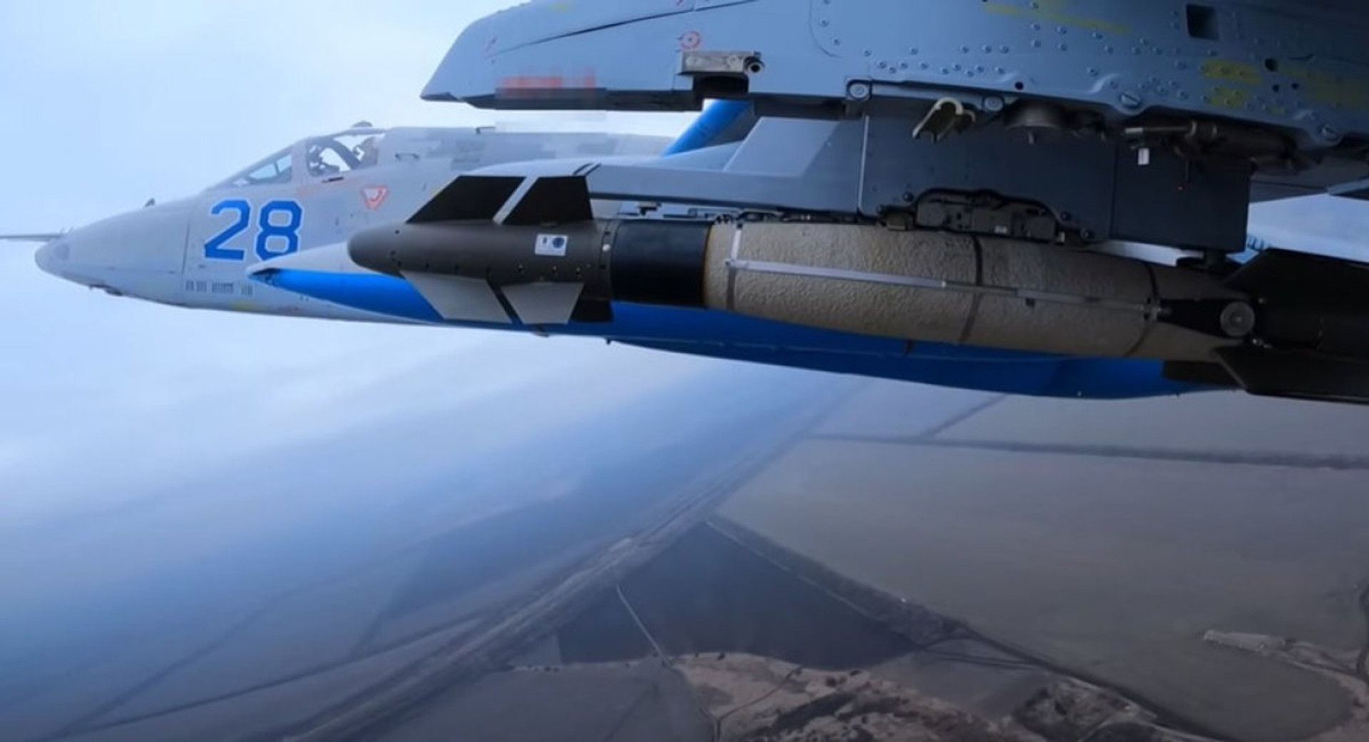 Авіабомба AASM Hammer на українському винищувачі Су-25 (кадр з відео)