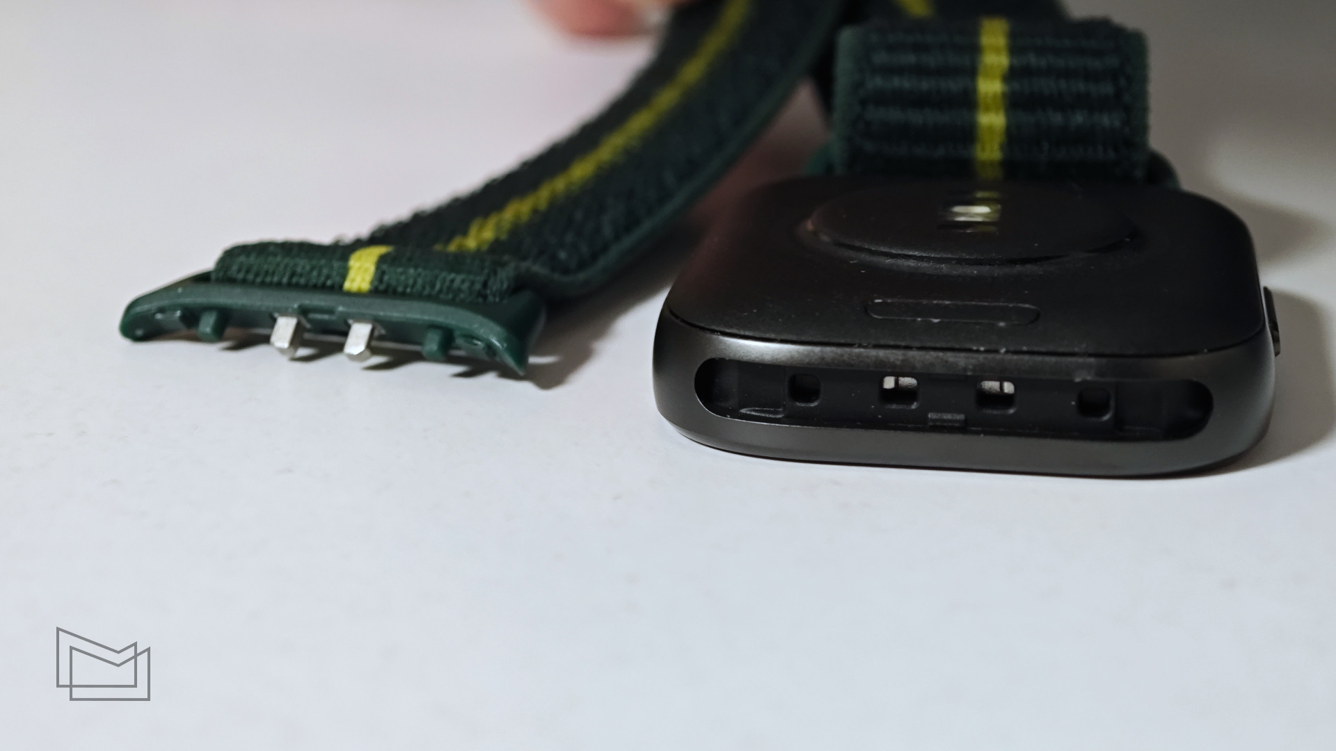 Огляд Motorola Watch Fit: дизайн та матеріали