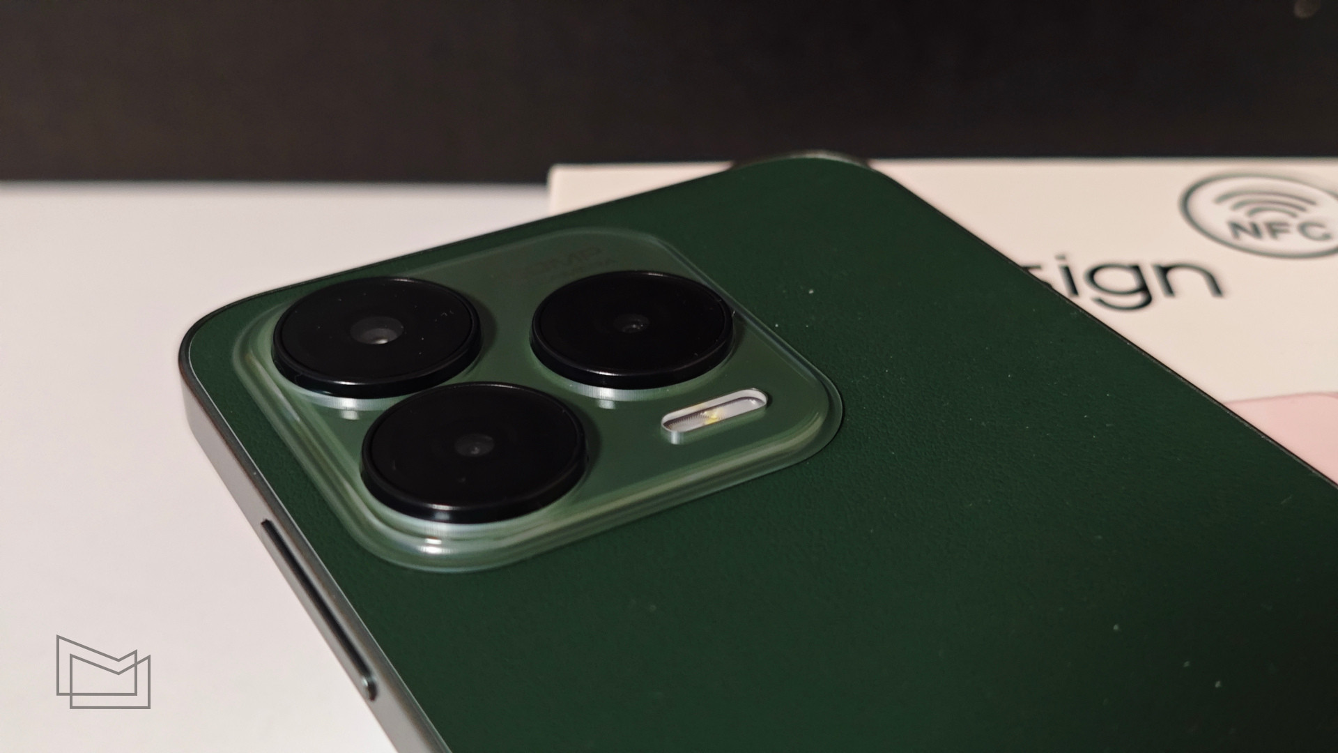 nubia V70 Design: камера