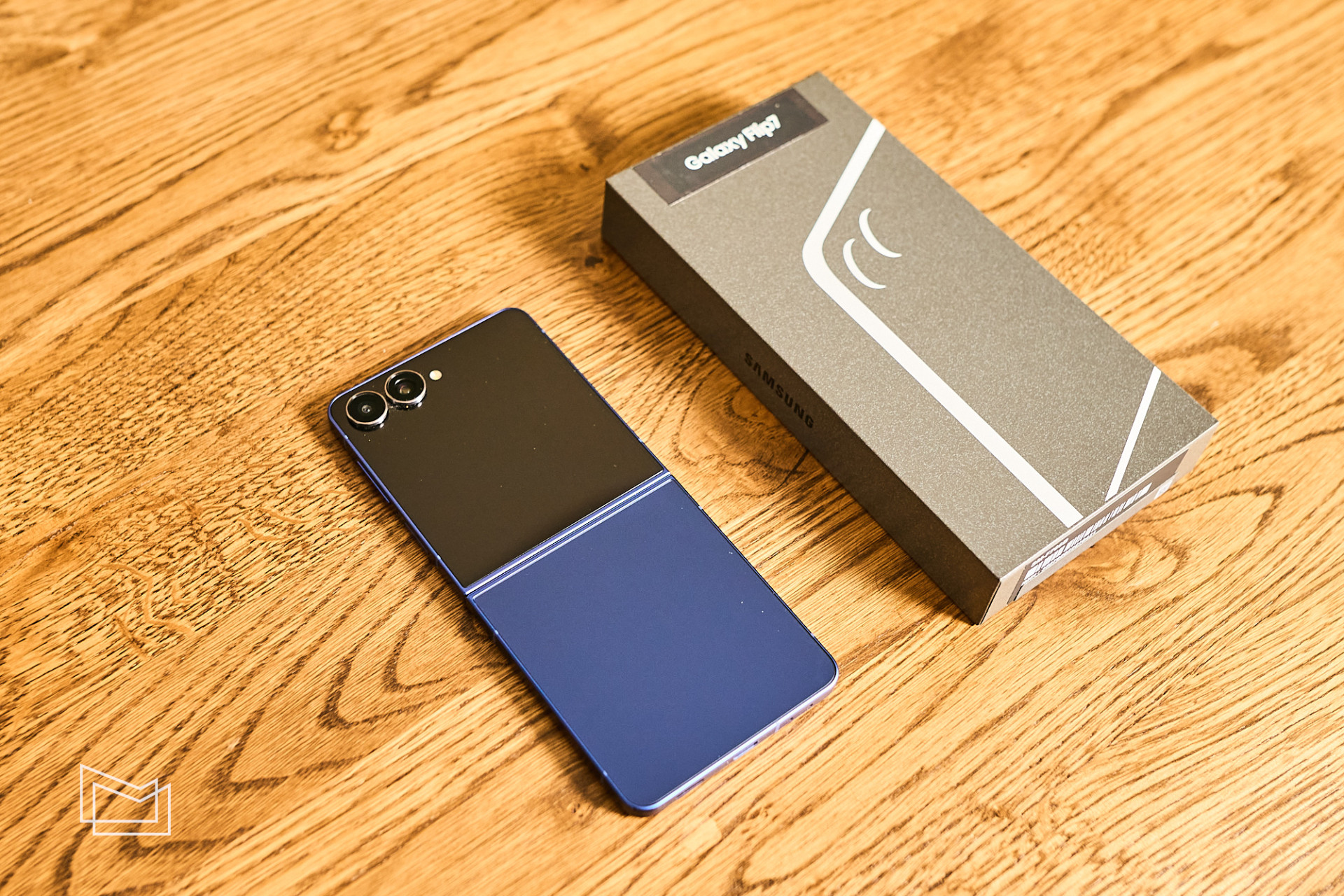 Огляд Samsung Galaxy Flip7: дизайн та ергономічність