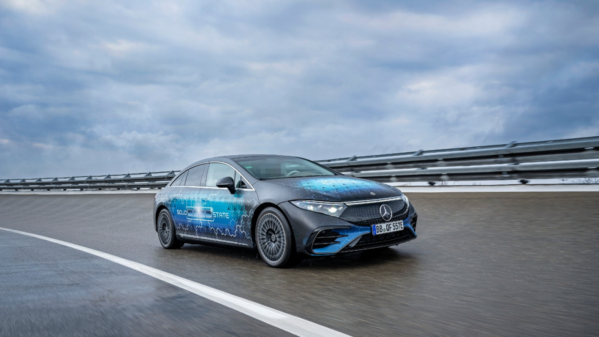 Mercedes-Benz EQS