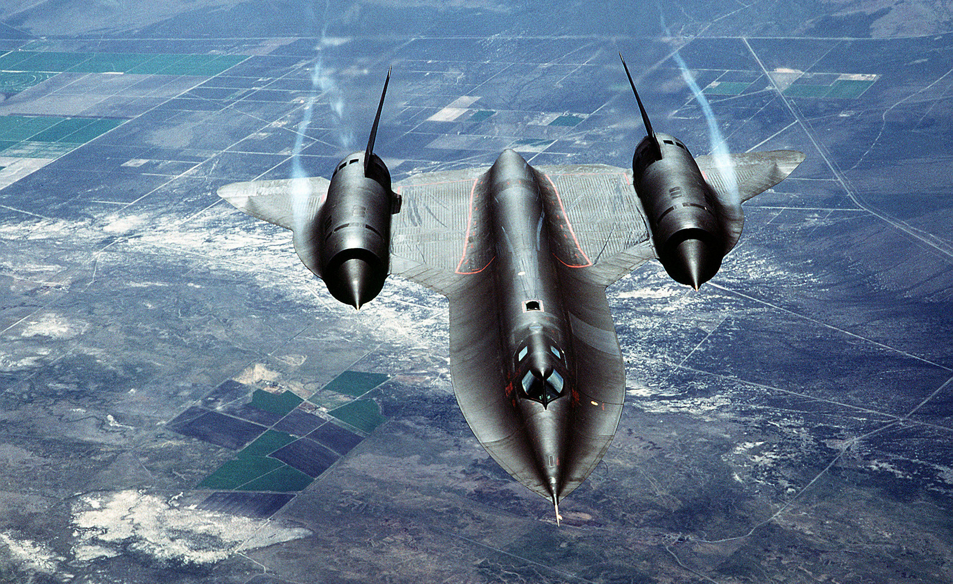 Lockheed SR-71 Blackbird – літак, який мав замінити Lockheed U-2. Перший випробувальний політ, 22 грудня 1964 року