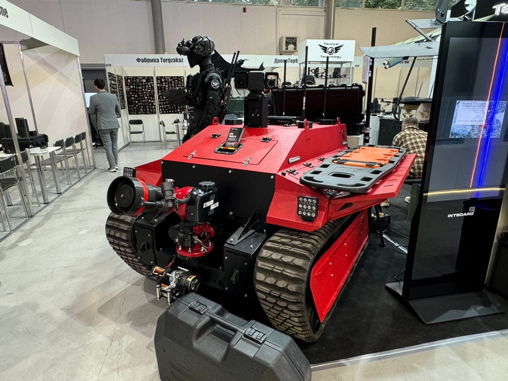 Протипожежний робот Tengu-5 на виставці SECURITY 2.0