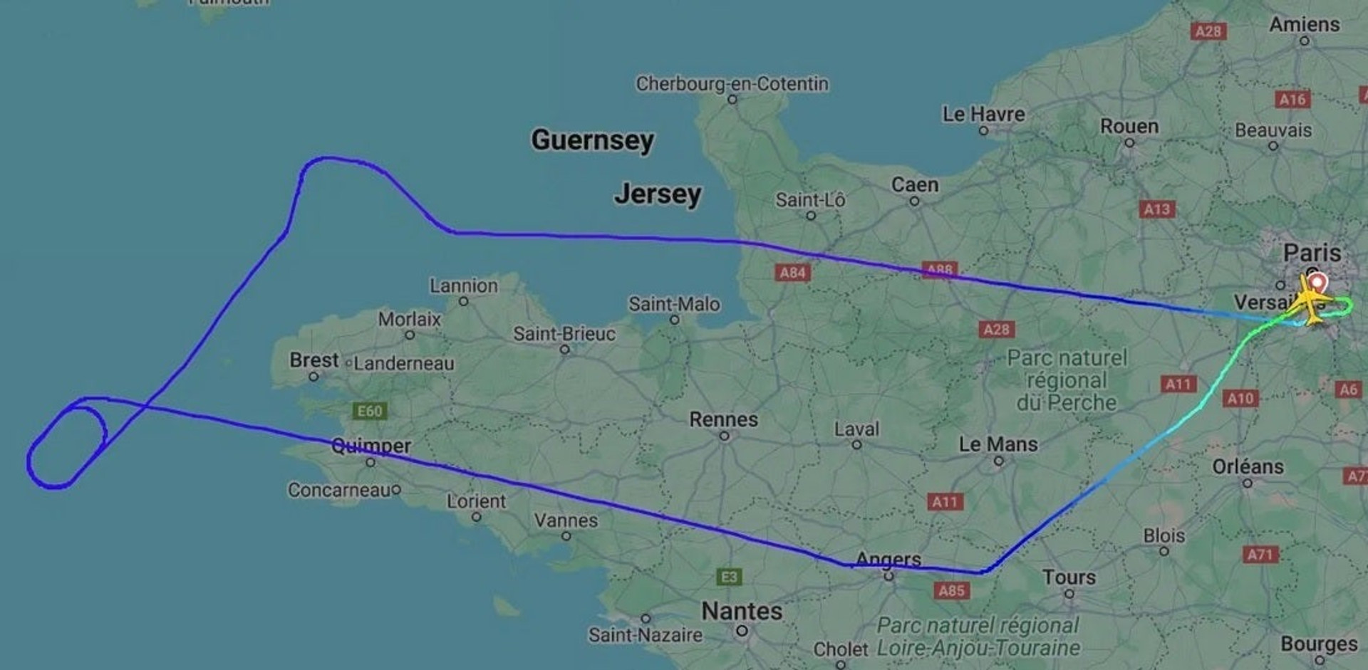 Траєкторія вильоту та повернення борту AF750 через загублення пасажиром смартфона