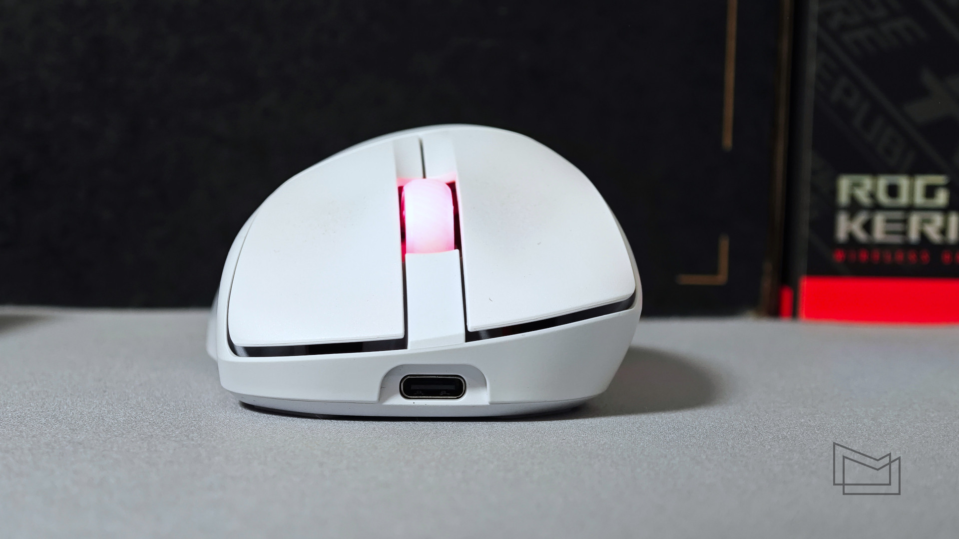 Огляд ASUS ROG Keris II Origin: дизайн та конструкція