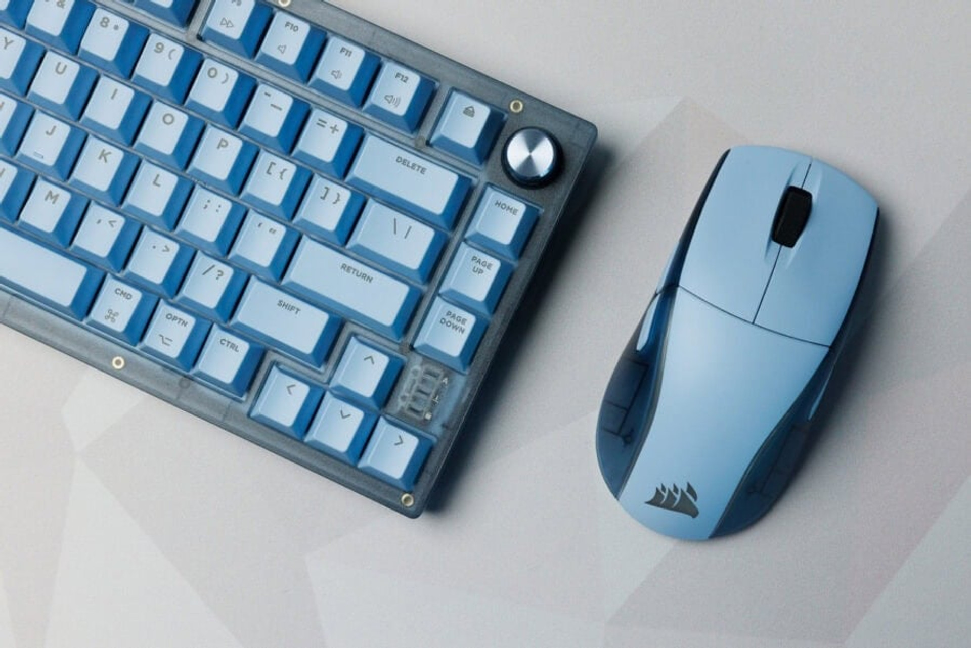Corsair K65 Plus
