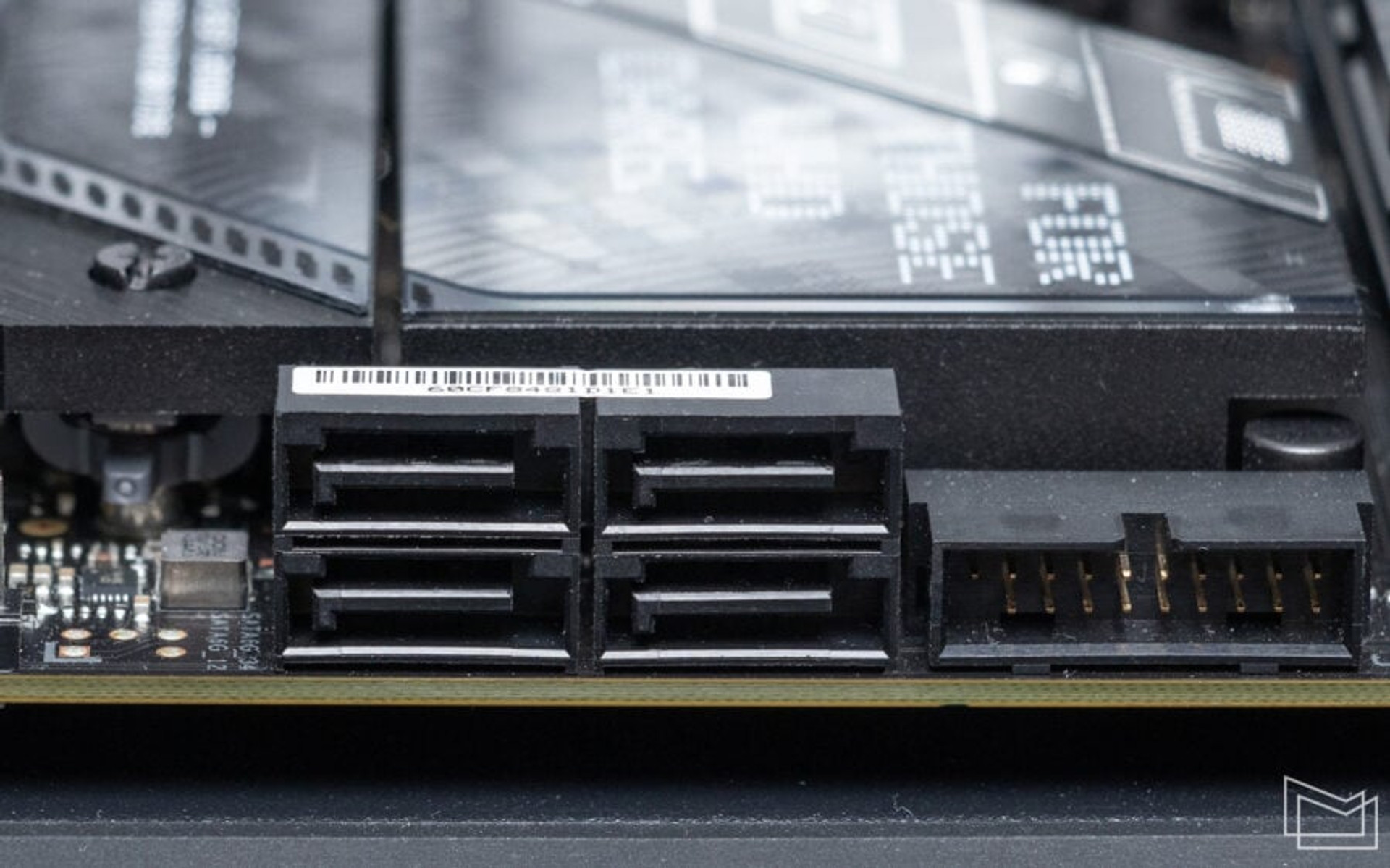 ASUS ROG STRIX Z890-E GAMING WIFI SATA ports