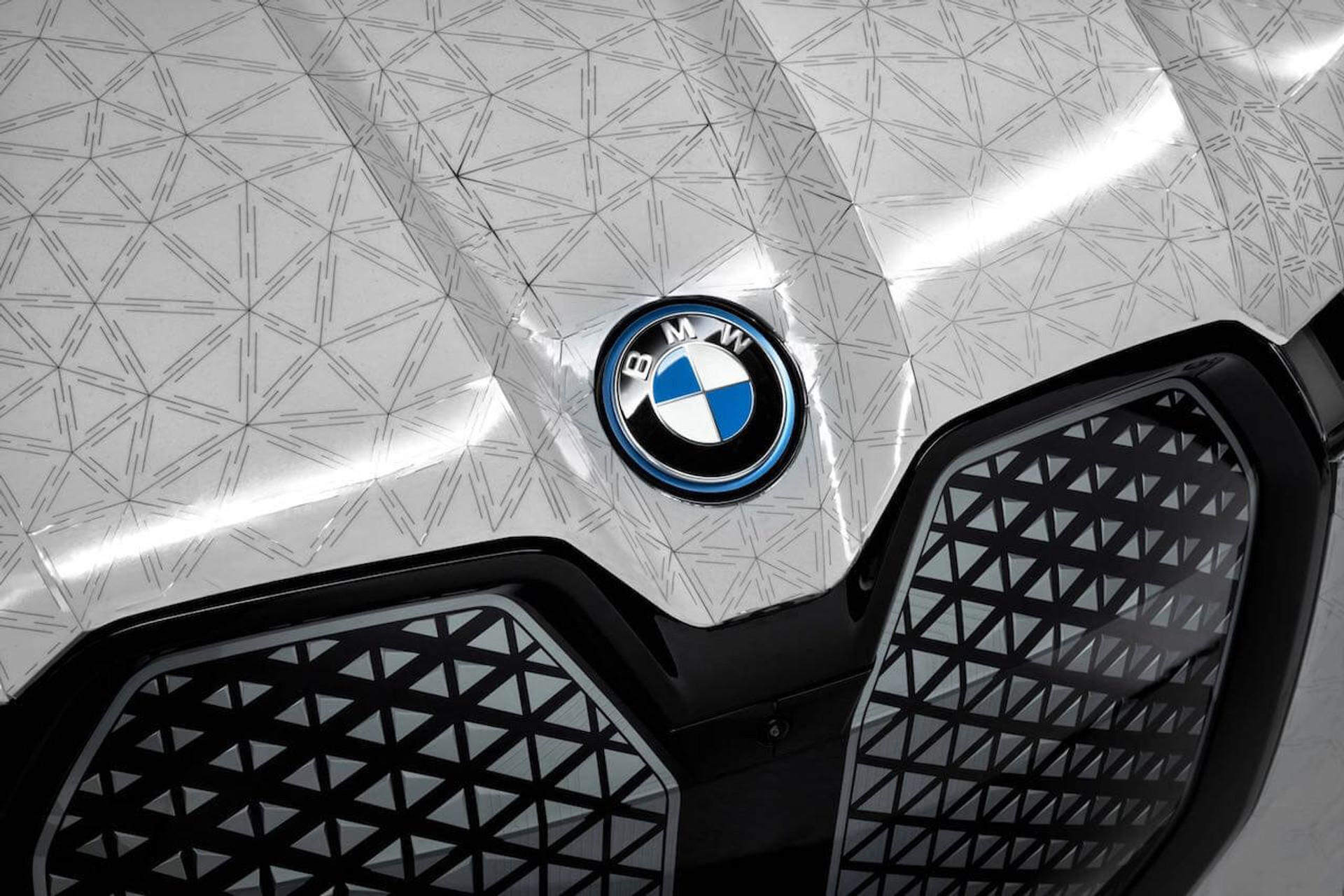 BMW iX Flow E Ink Concept