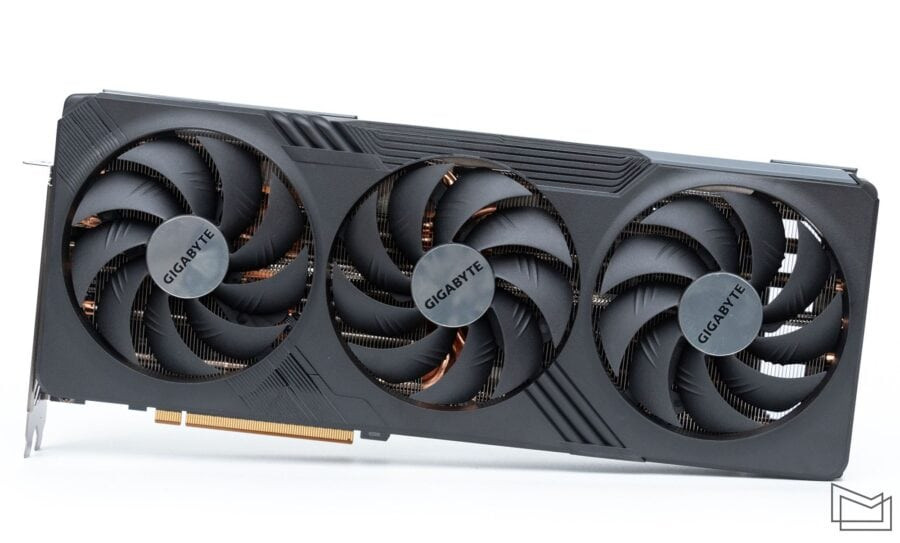 GIGABYTE Radeon RX 7900 XT GAMING OC 20G fans