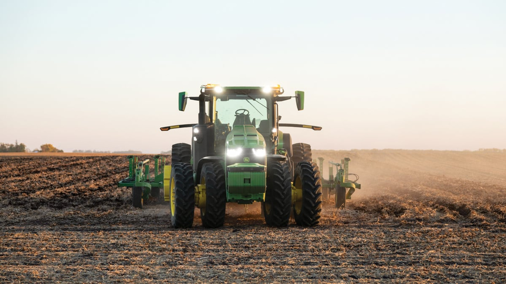 John Deere 8R