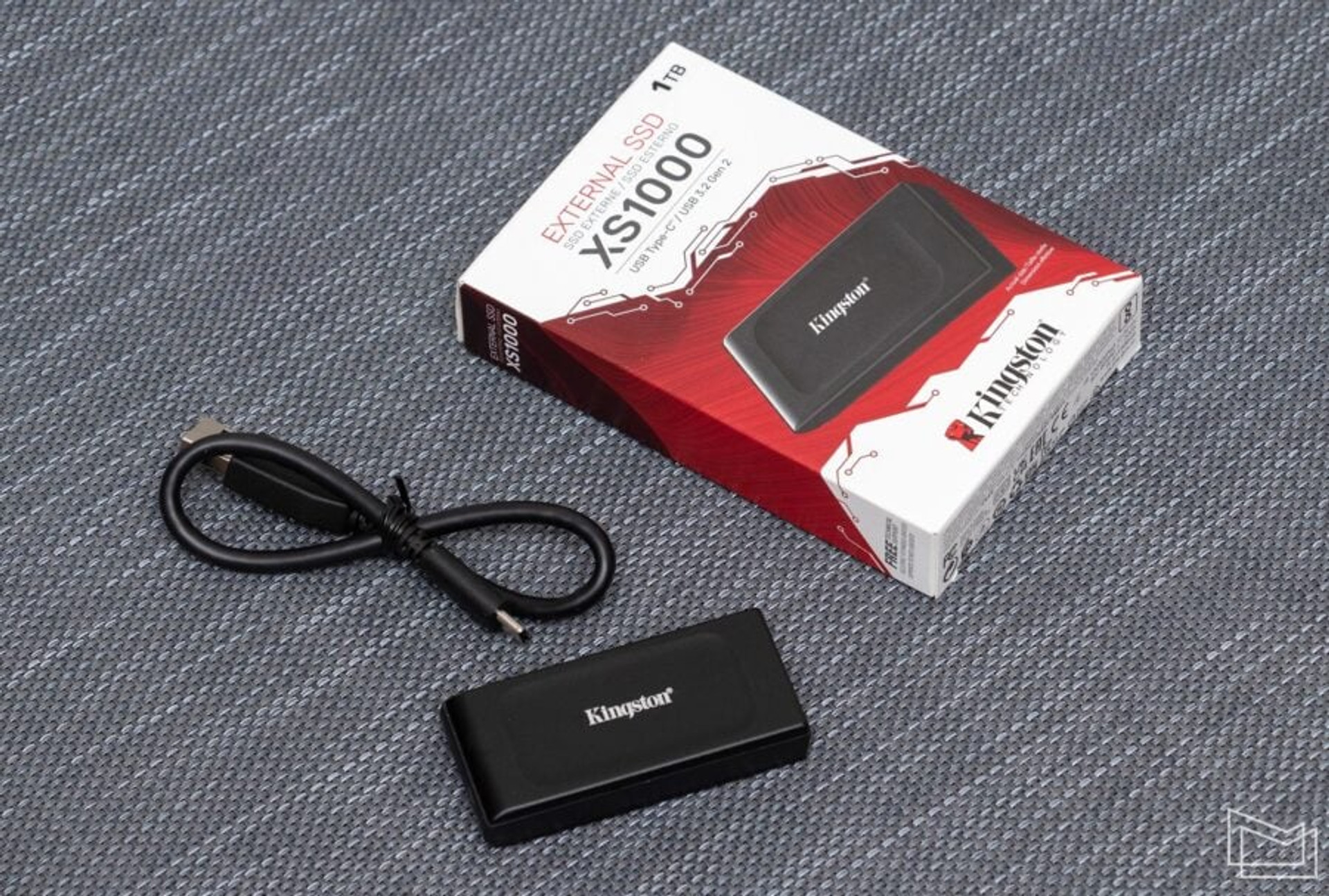 Kingston XS1000 box