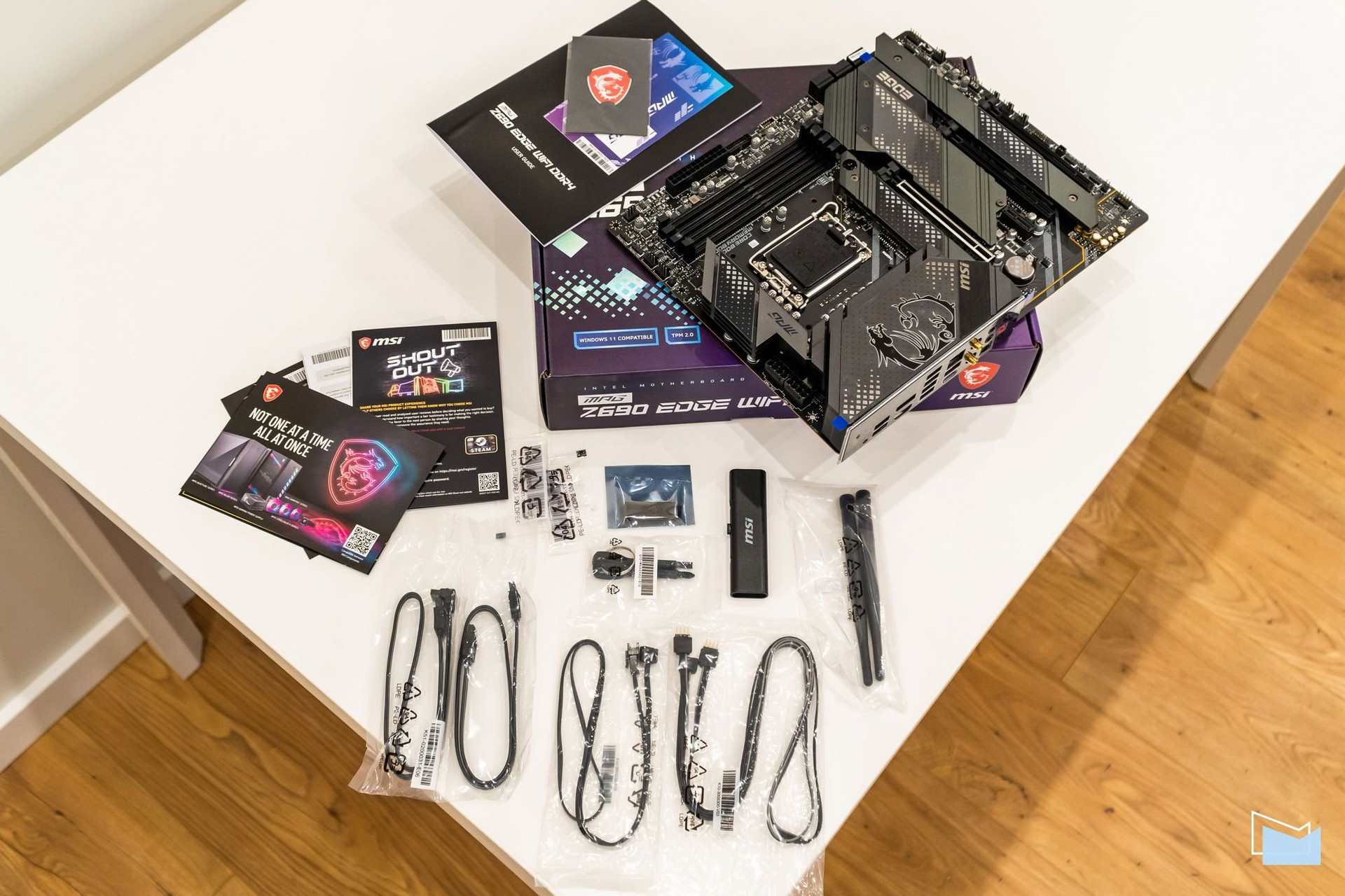 MSI MPG Z690 EDGE WiFi DDR4 complect