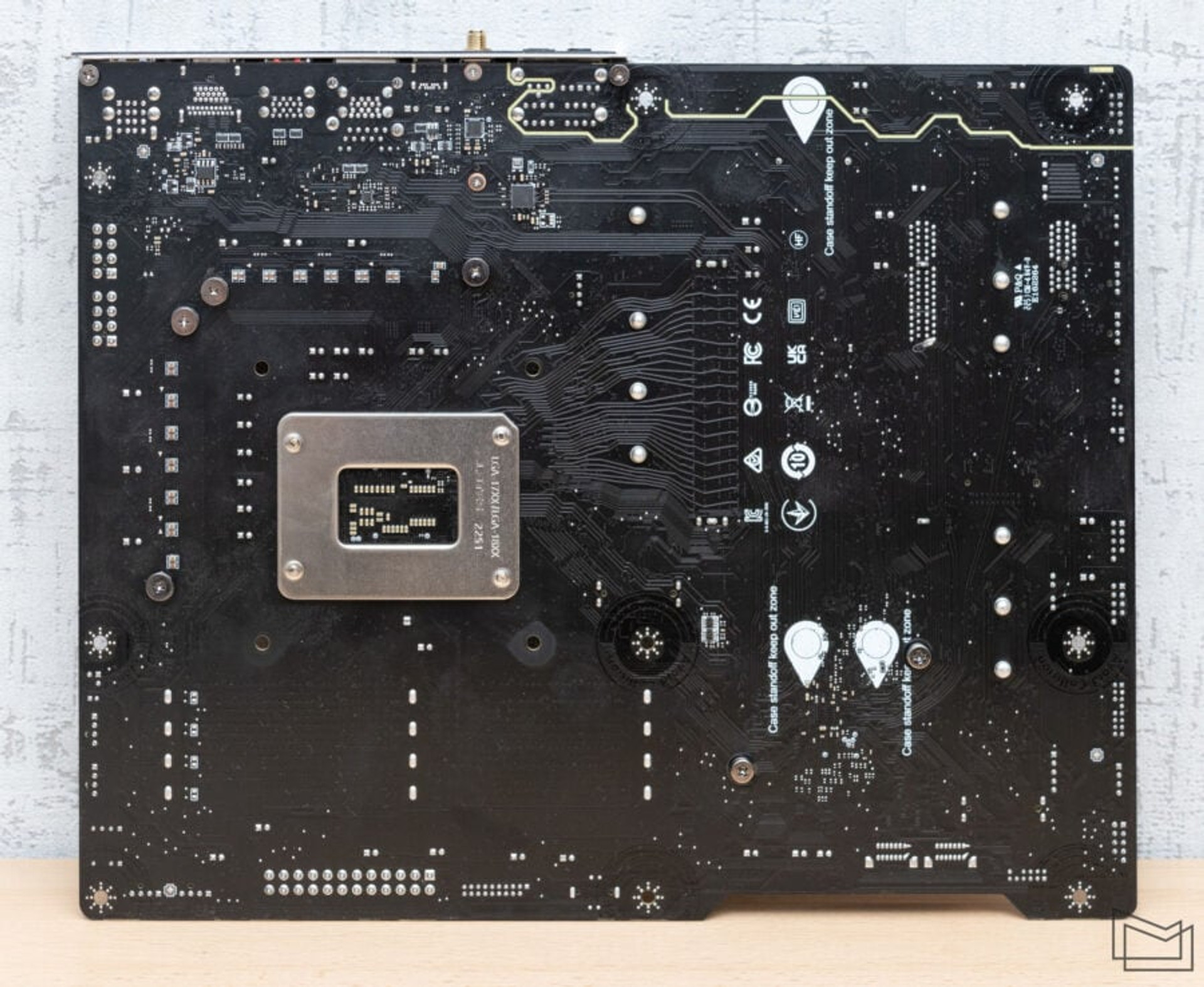 MSI MAG B760 TOMAHAWK WIFI back PCB