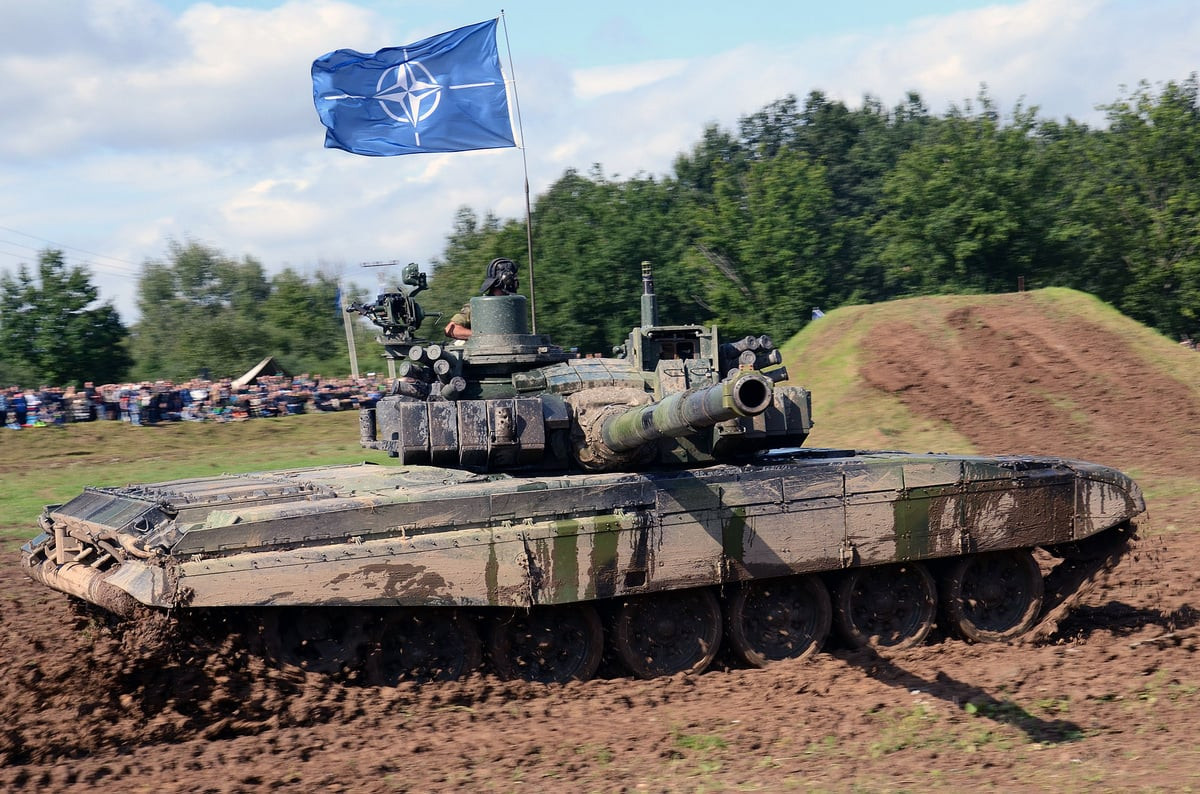 Tank T-72M4CZ