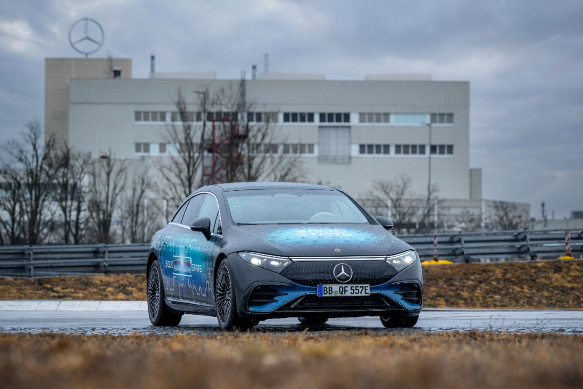 Mercedes-Benz EQS
