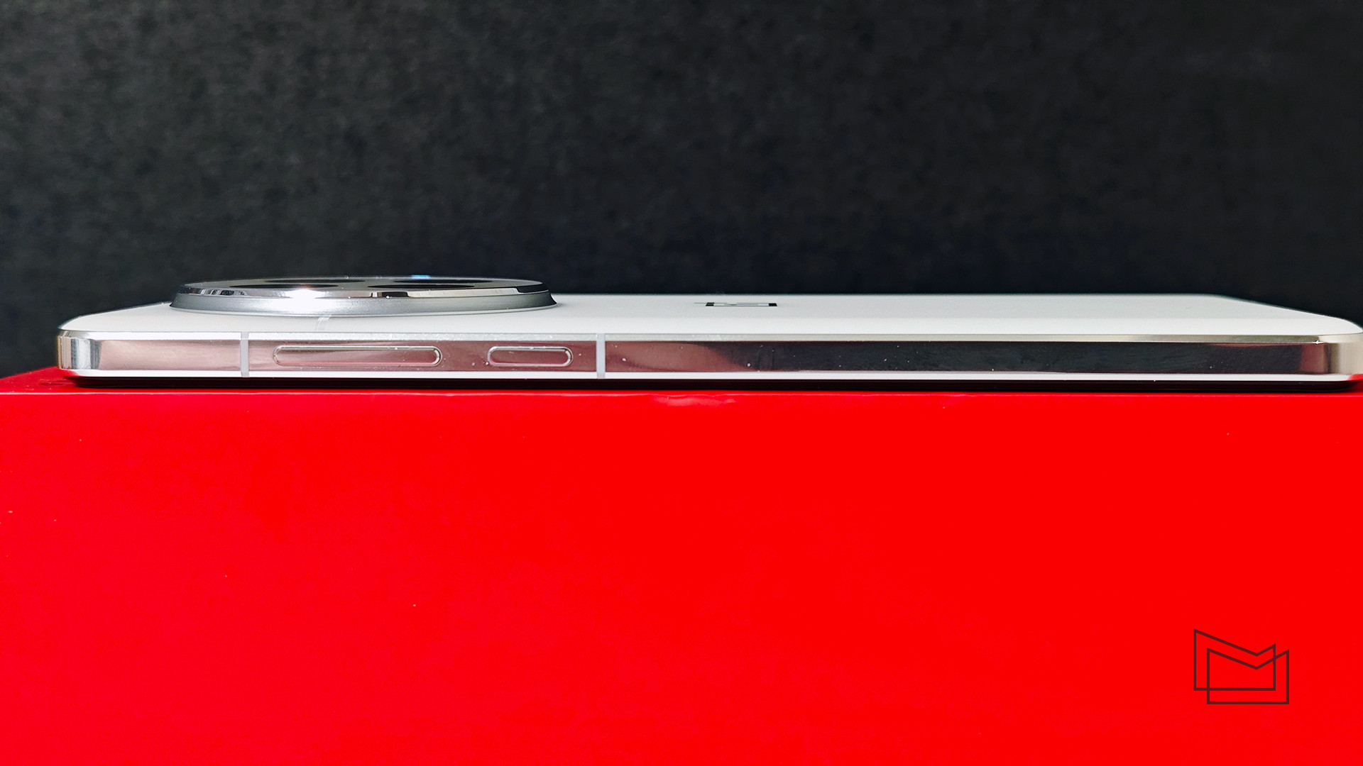 OnePlus 13 review: design and ergonomics