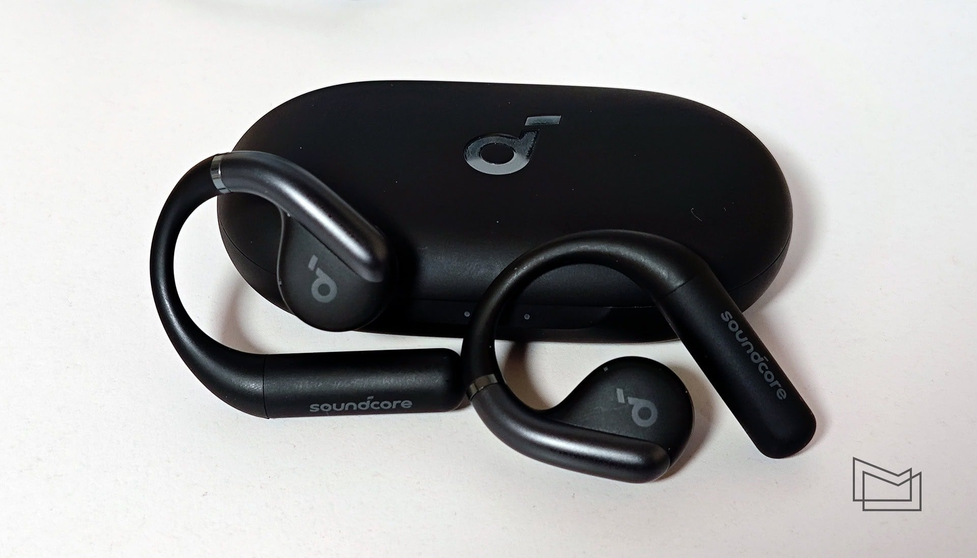 Огляд Anker soundcore AeroFit Pro та AeroFit: зовнішній вигляд