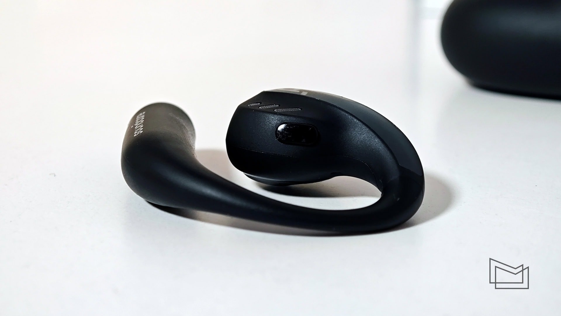 Огляд Anker soundcore AeroFit Pro та AeroFit: керування